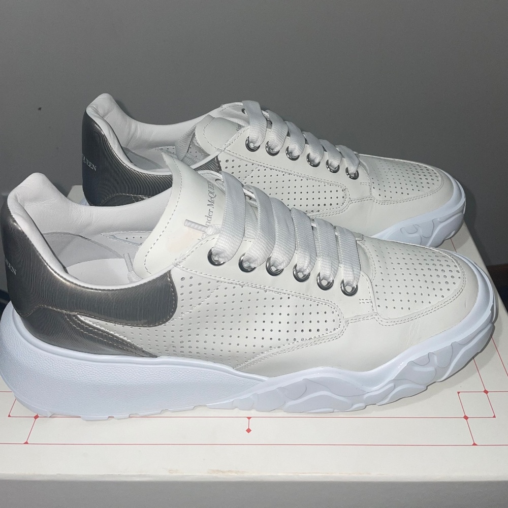 Men’s Alexander McQueen New Court Sneakers Size 9